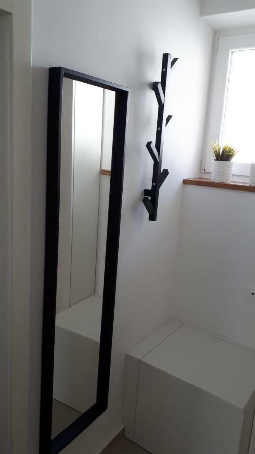 Apartment Adriatic Makarska Esterno foto